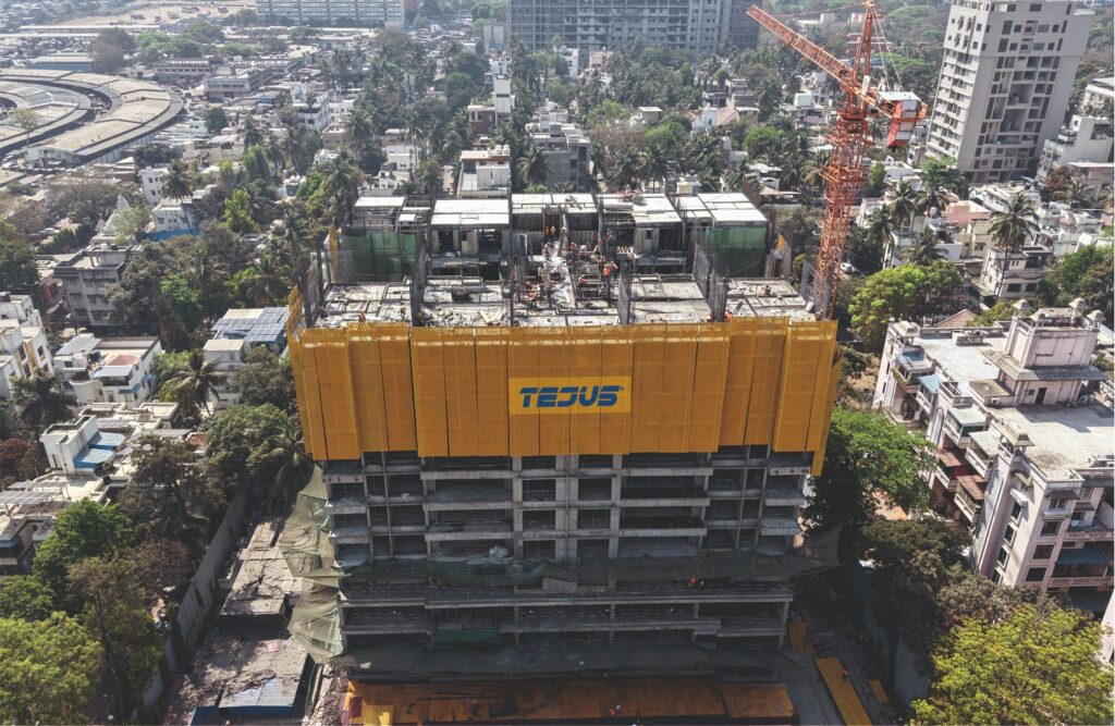 Hydraulic Safety Screen System Installed on High-rise construction building